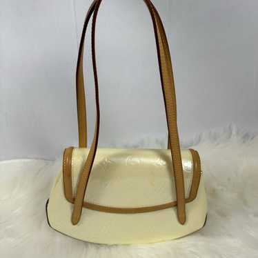 Louis-Vuitton-Monogram-Vernis-Biscayne-Bay-PM-Shoulder-Bag-M91289