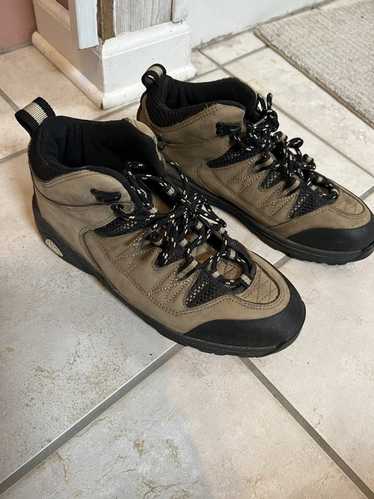 Nike Vintage Nike ACG boots Women