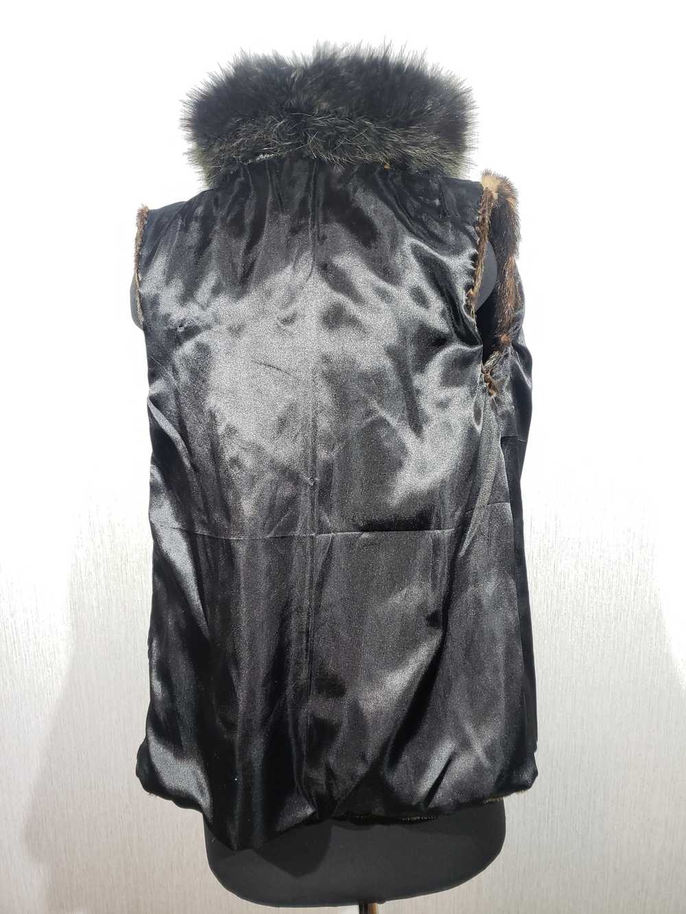 Designer × Uniqlo Stylish women's vest made of ge… - image 5