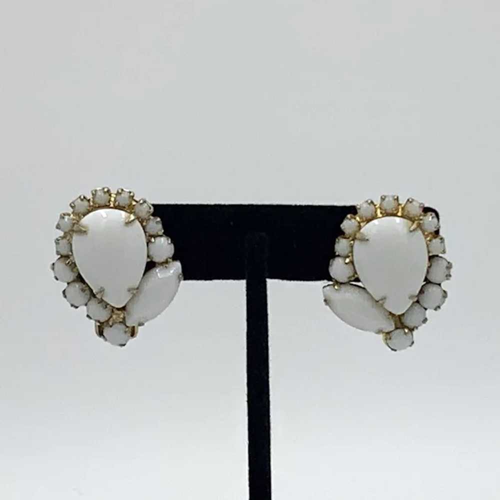 Juliana Delizza & Elster milk Glass Earrings Whit… - image 2