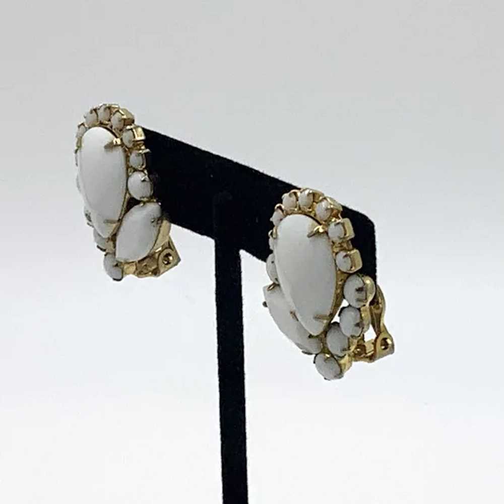 Juliana Delizza & Elster milk Glass Earrings Whit… - image 5