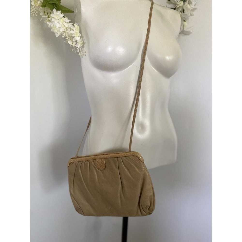 Vintage Vintage Tan Leather Morris Moskowitz Clut… - image 3