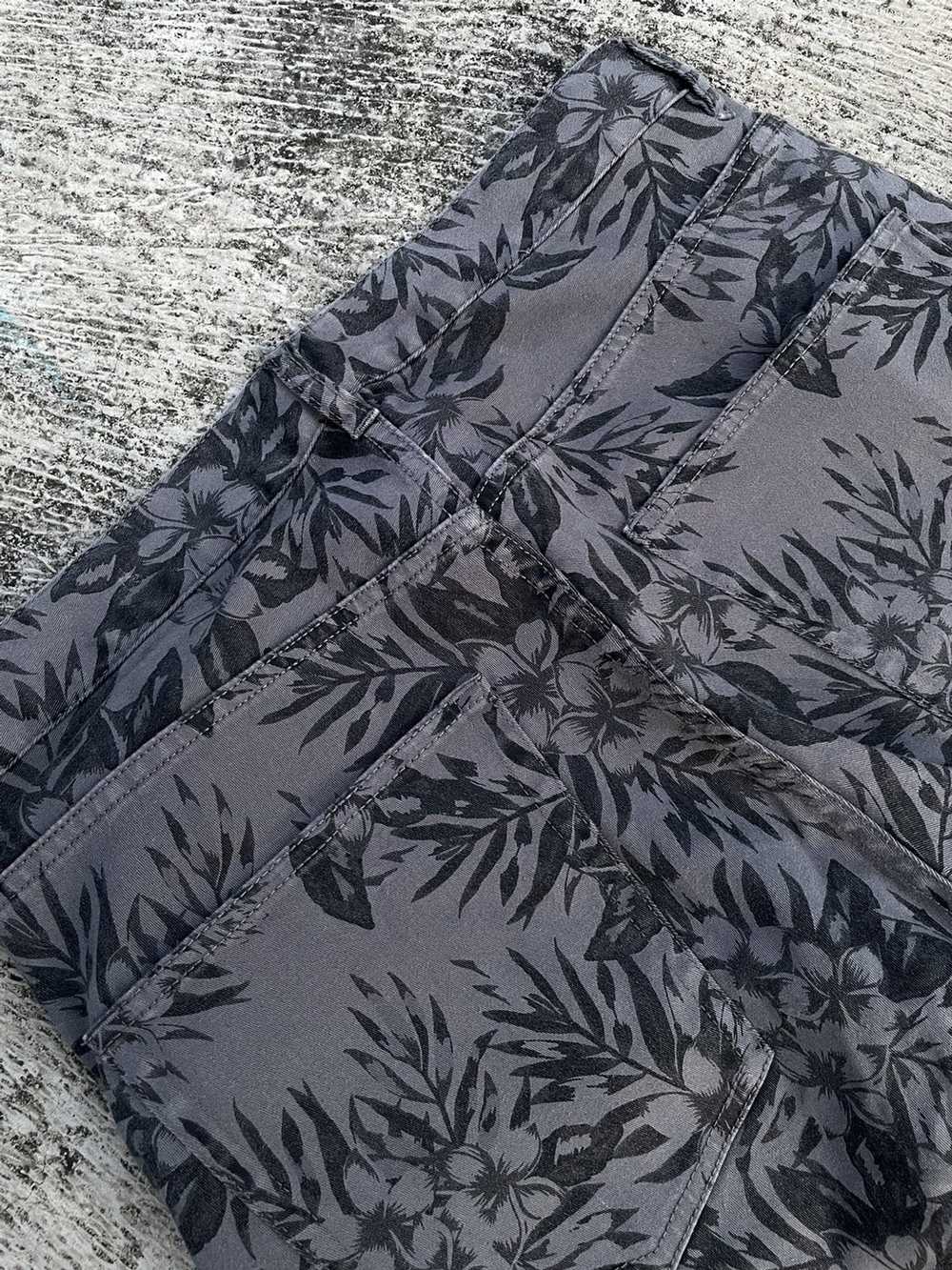 Aloha Wear × Beams Plus × Black Beams pattern leaf - image 11