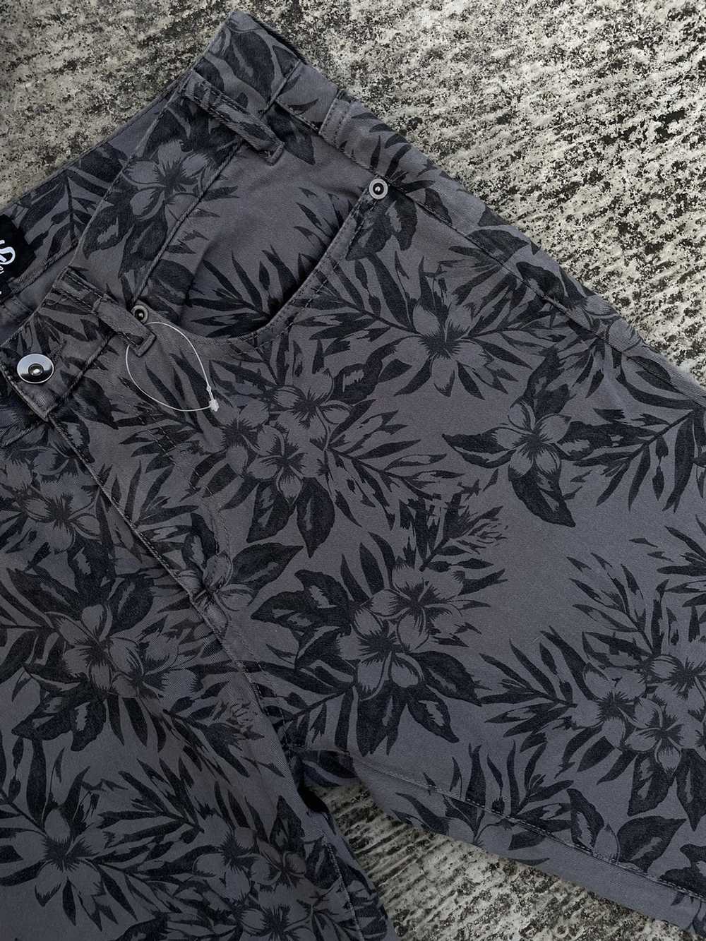 Aloha Wear × Beams Plus × Black Beams pattern leaf - image 6