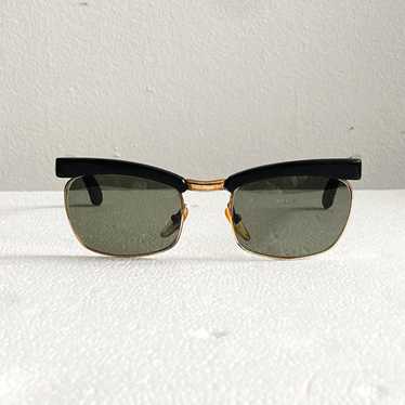 Vintage VINTAGE sunglasses