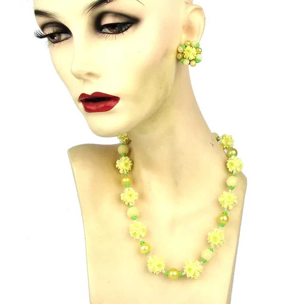 1950s Japan Popcorn Sugar Beads Necklace Earrings… - image 2