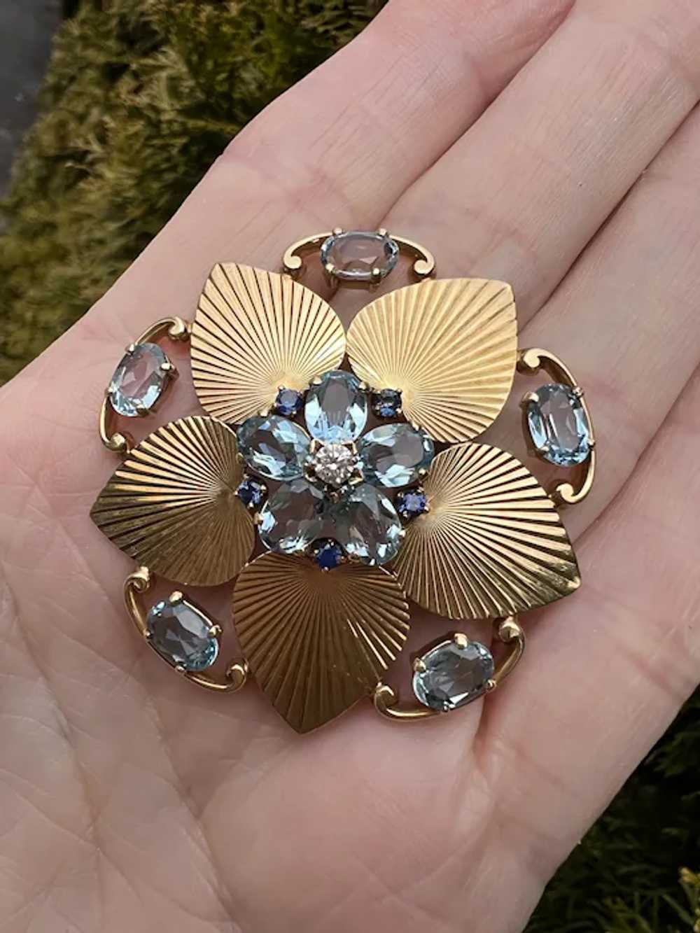 14K Yellow Gold Aquamarine and Sapphire Flower Br… - image 2