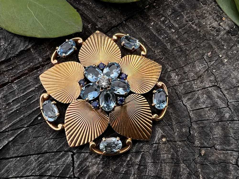 14K Yellow Gold Aquamarine and Sapphire Flower Br… - image 3