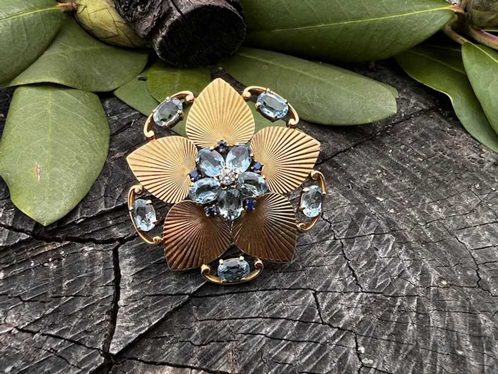 14K Yellow Gold Aquamarine and Sapphire Flower Br… - image 5