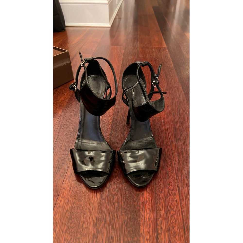 Gucci Patent leather sandal - image 4