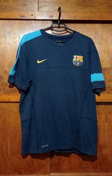 Vintage Nike Barcelona #10 Ronaldinho 2006/07 Home Soccer Jersey (M) – 2D  Soccer