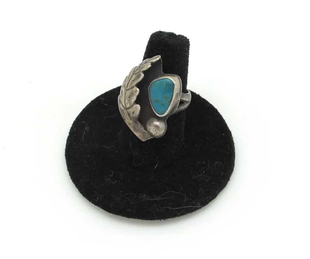 Native American Ring with Leaf Design and Turquoi… - image 3
