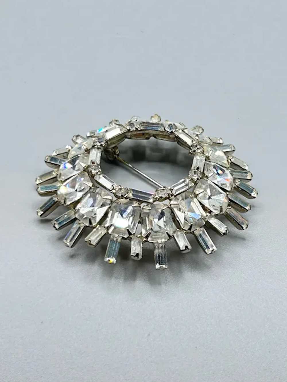 Vintage Icy Rhinestones Wreath Brooch Round Circl… - image 4