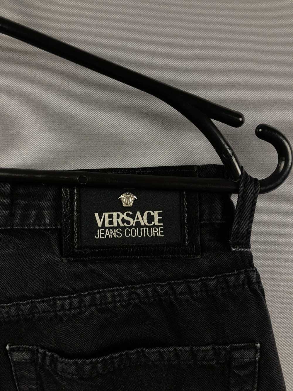 Luxury × Streetwear × Versace VINTAGE VERSACE JEA… - image 4