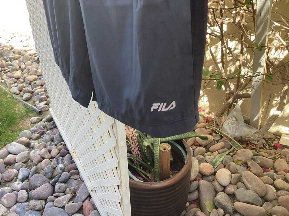 Fila Fila ombré shorts mens XL - image 2