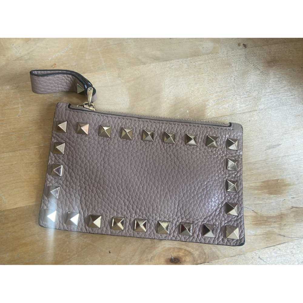 Valentino Garavani Rockstud leather card wallet - image 5