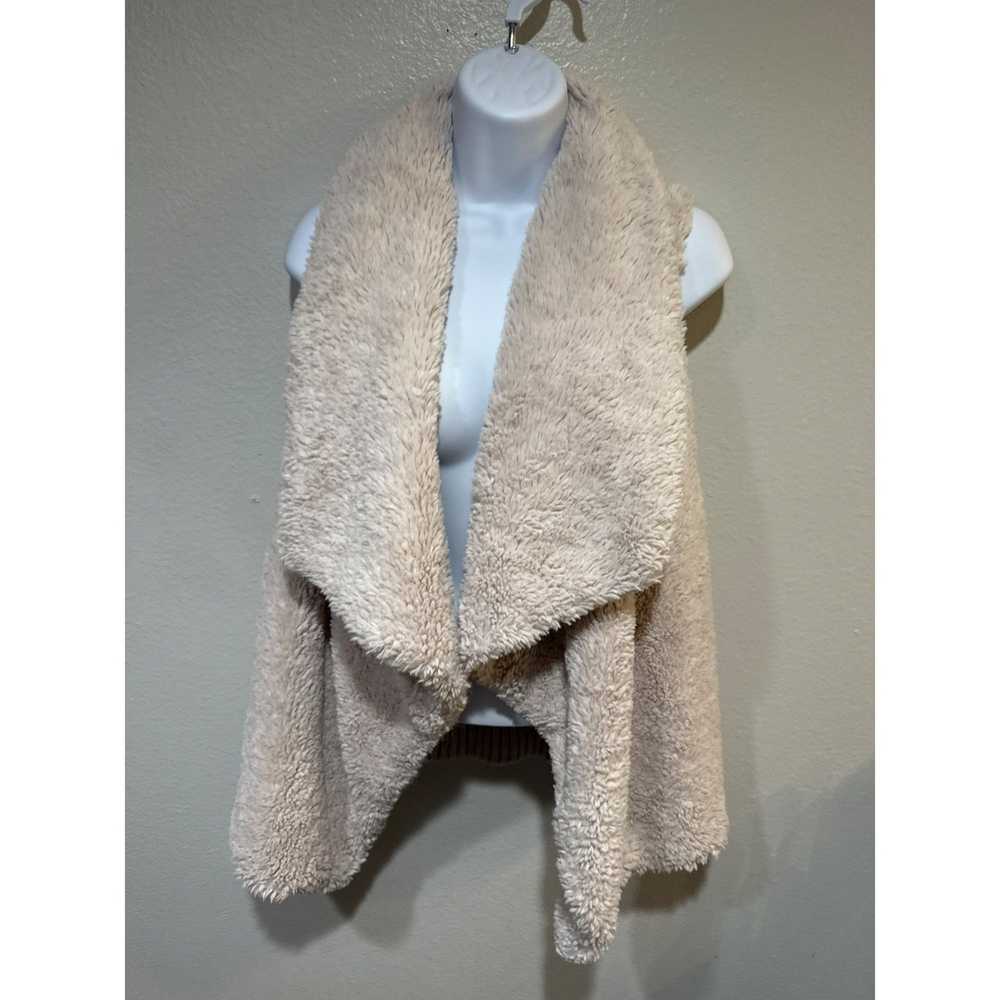 BB Dakota BB Dakota Steve Madden Lg Faux Fur Flee… - image 6