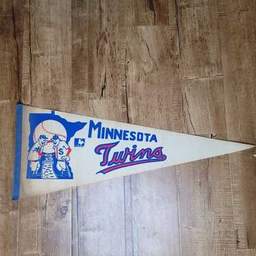 MLB Vtg 1970s Minnesota Twins Pennant MLB