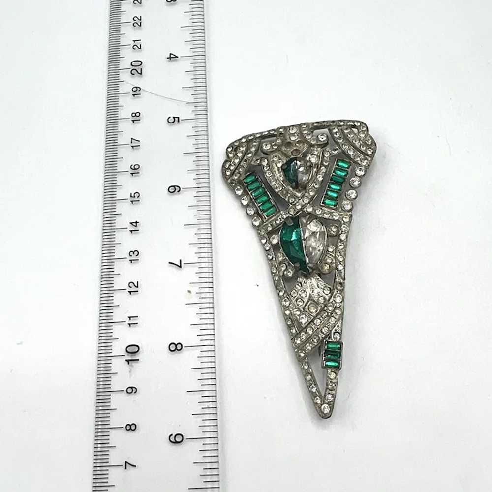 STUNNING Green and Clear Art Deco Brooch - image 4