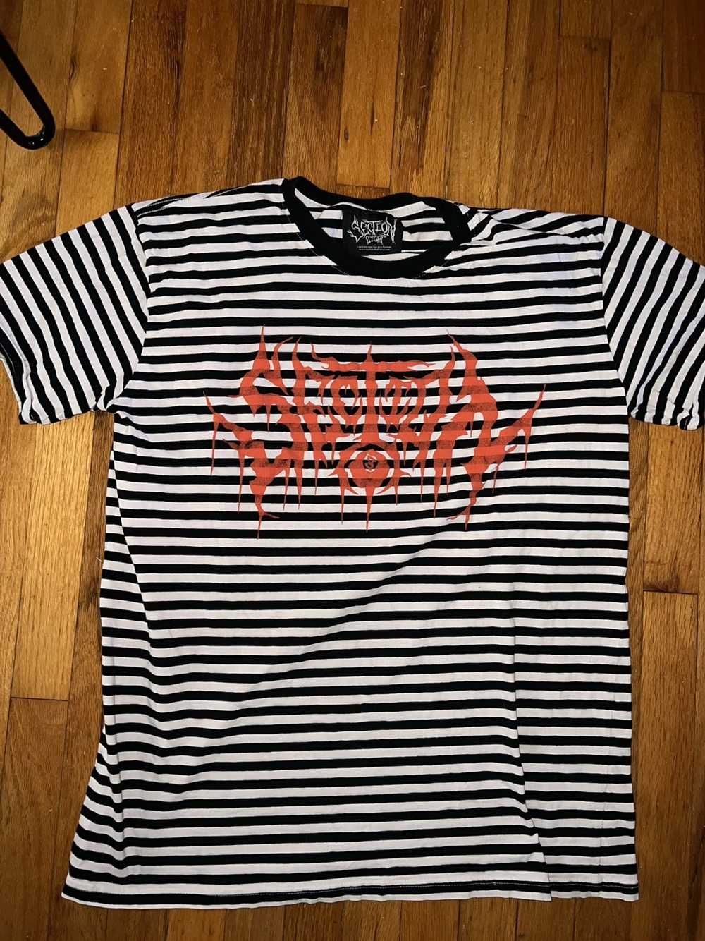 Section 8 SECTION 8 SKULL STRIPED TSHIRT - image 1