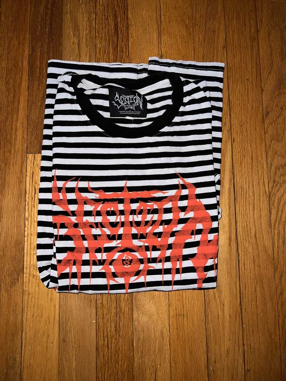 Section 8 SECTION 8 SKULL STRIPED TSHIRT - image 4