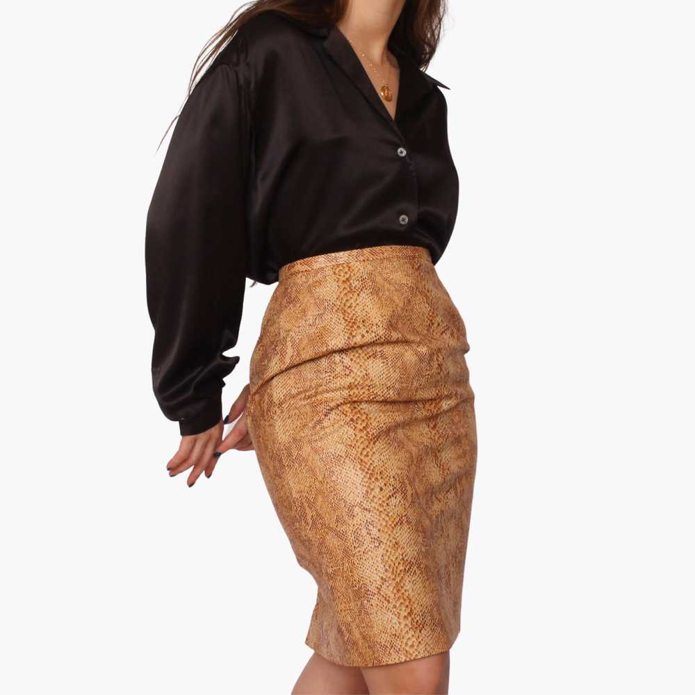 90s Butterscotch Faux Snakeskin Skirt - W26 - image 3