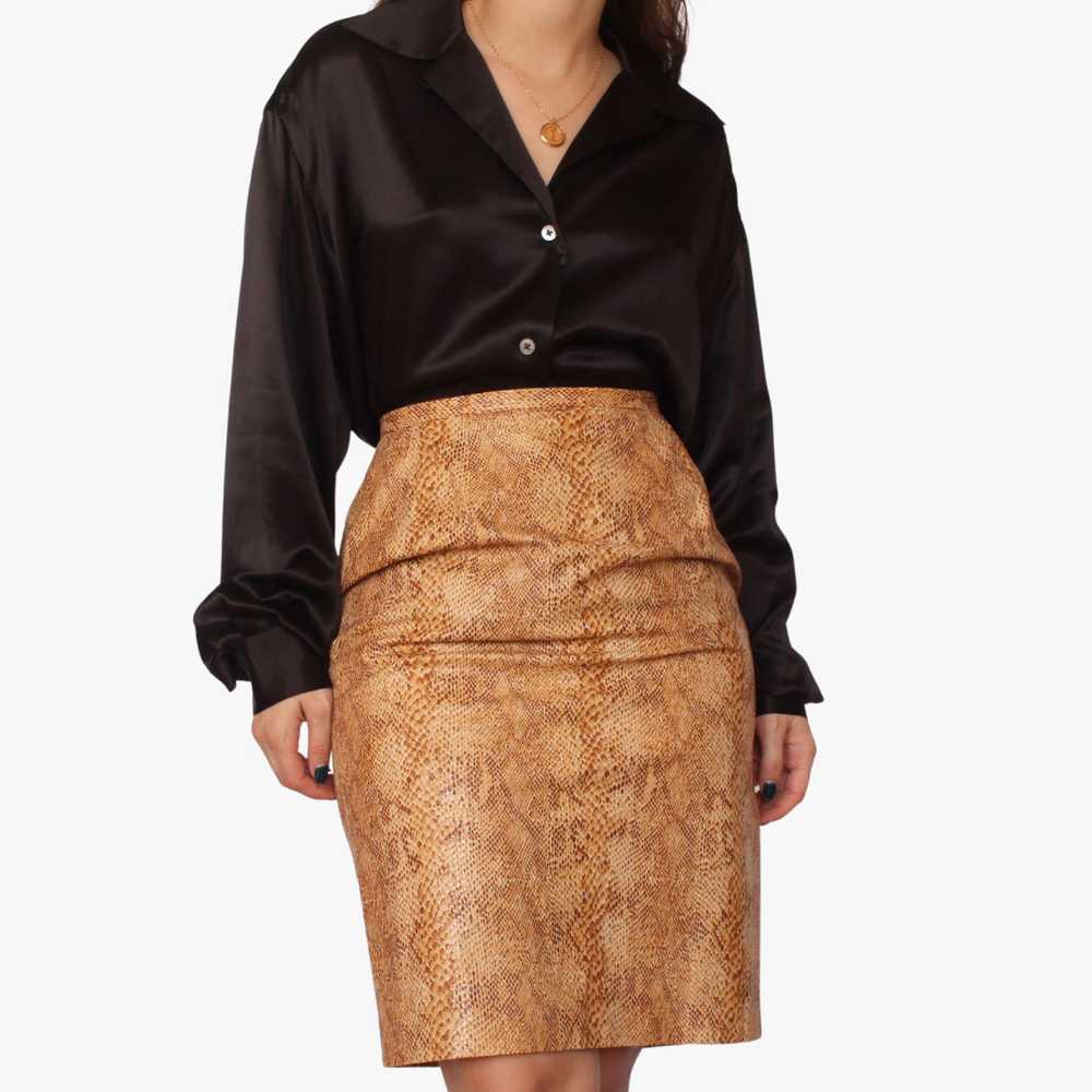 90s Butterscotch Faux Snakeskin Skirt - W26 - image 4
