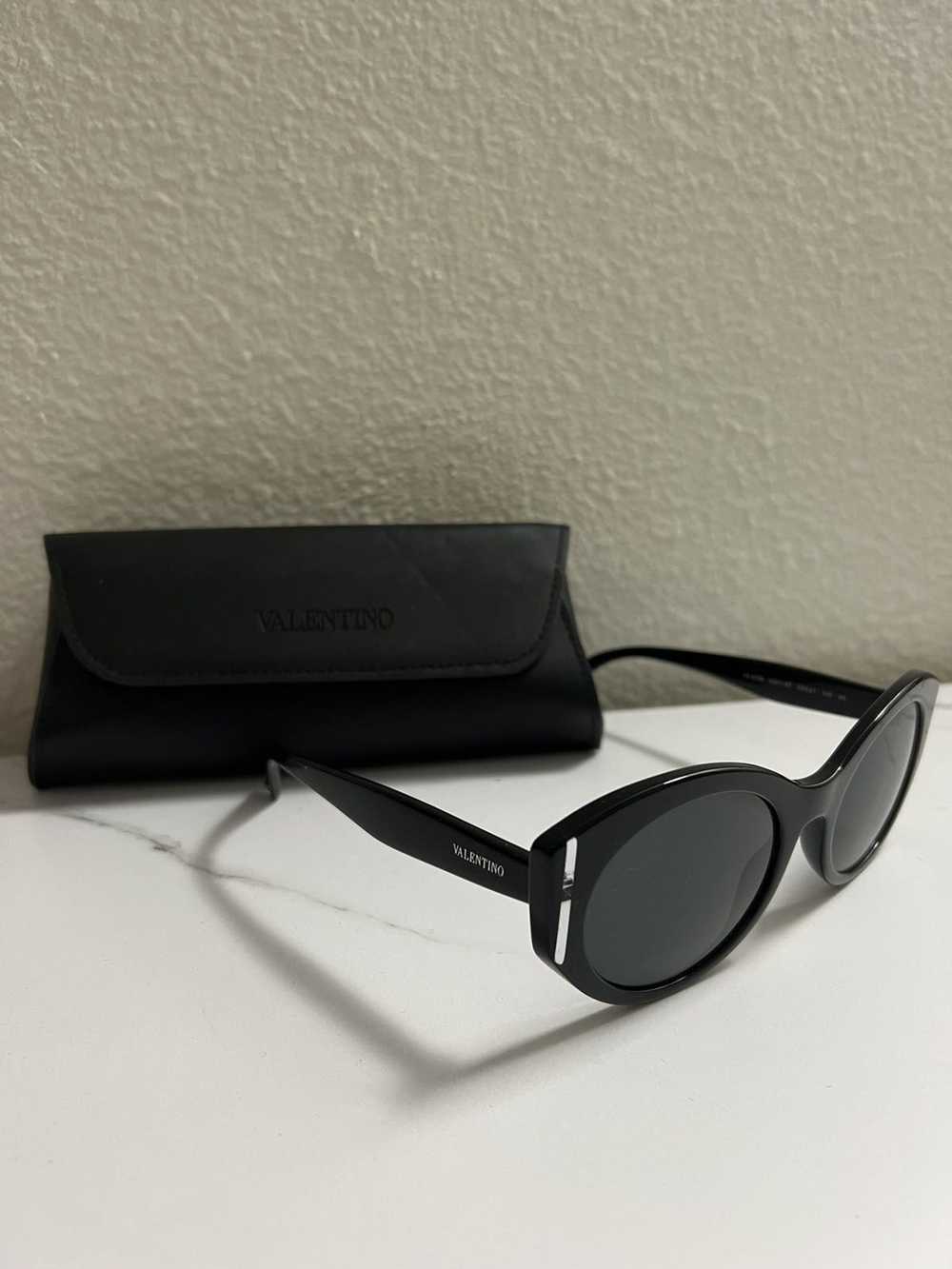 Valentino VALENTINO Black Sunglasses VA 4039 5001… - image 1