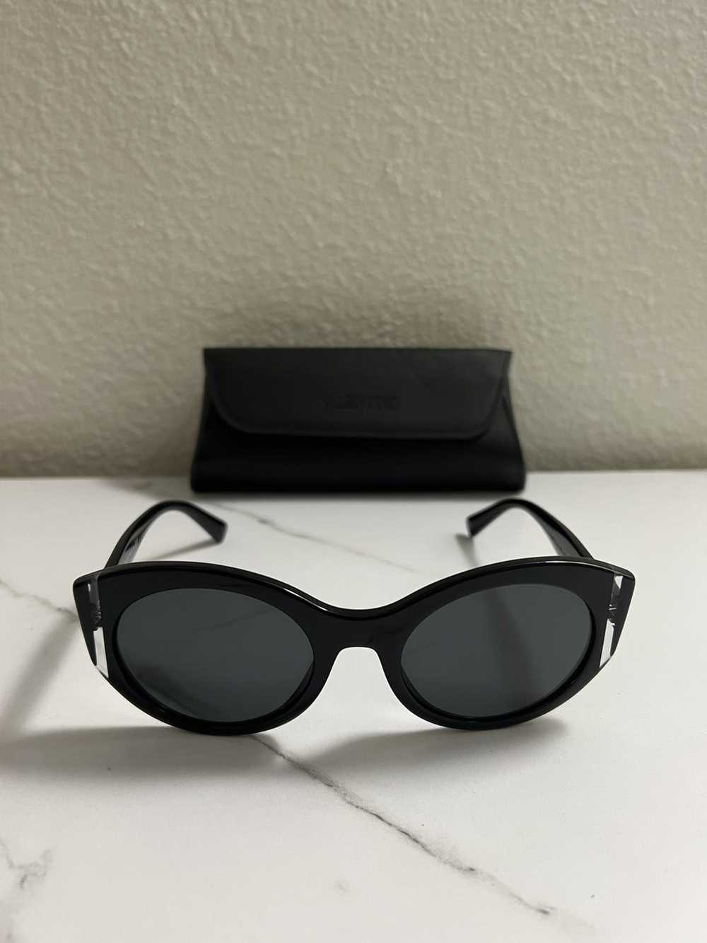 Valentino VALENTINO Black Sunglasses VA 4039 5001… - image 3