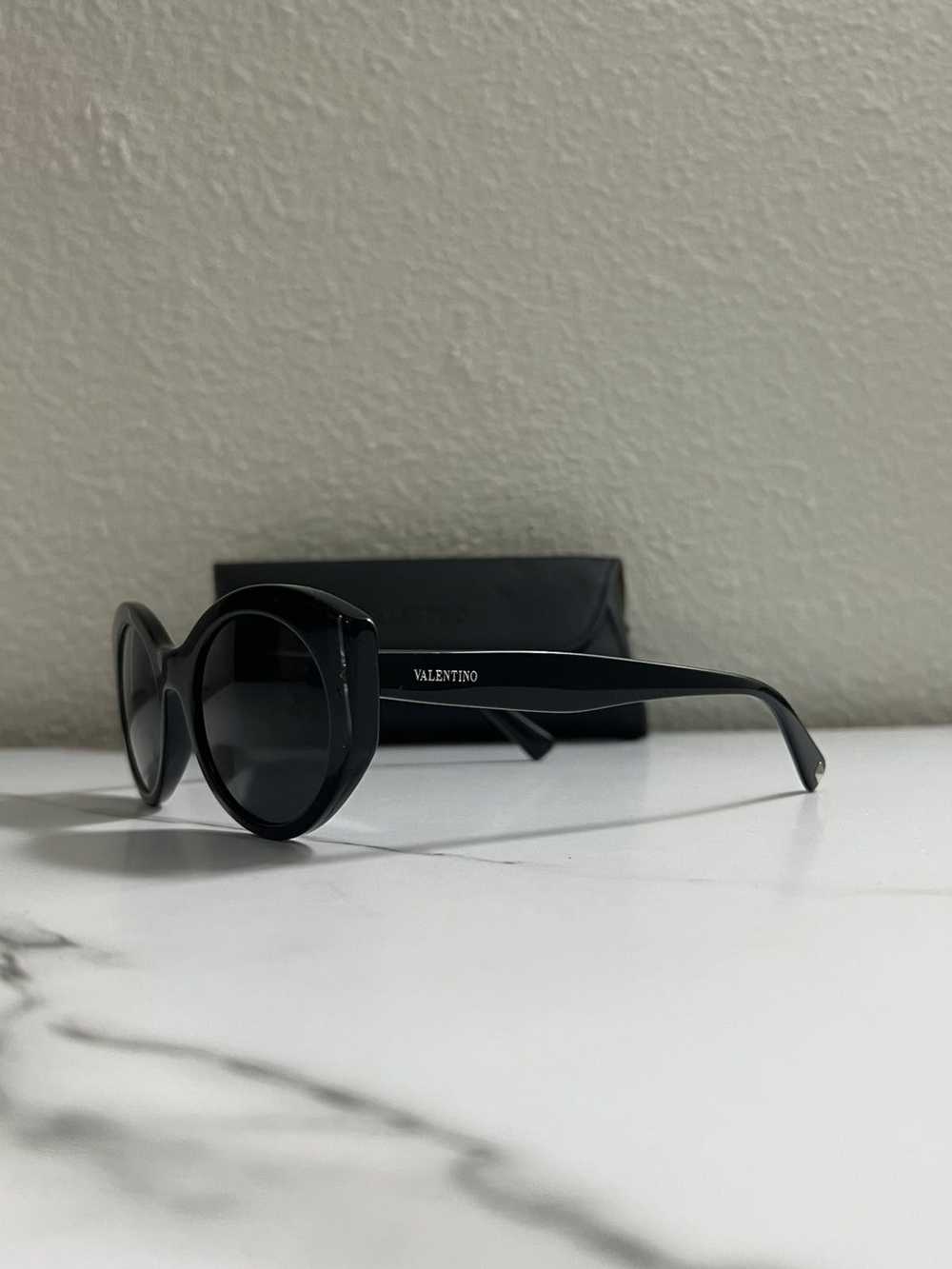 Valentino VALENTINO Black Sunglasses VA 4039 5001… - image 6