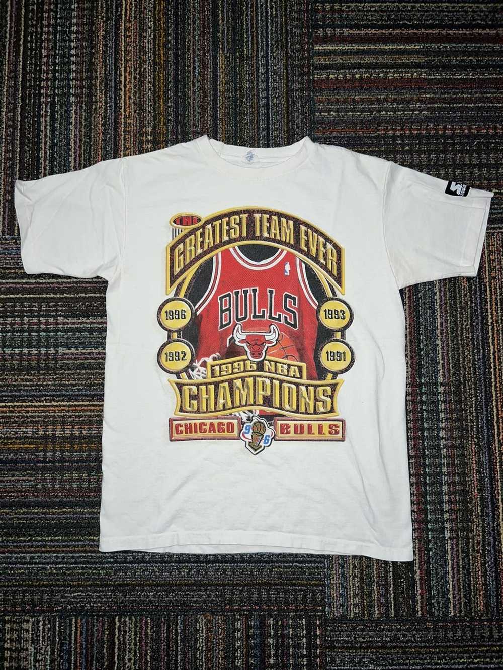 Chicago Bulls Starter T-Shirt by New Era®