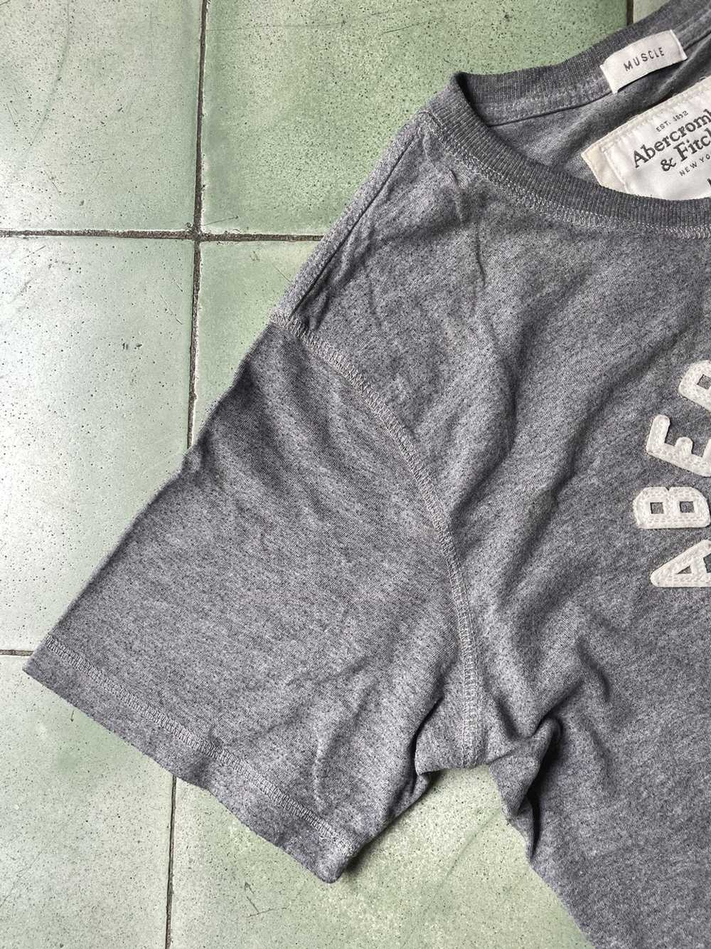 Abercrombie & Fitch × Animal Tee × Authentic Aber… - image 7