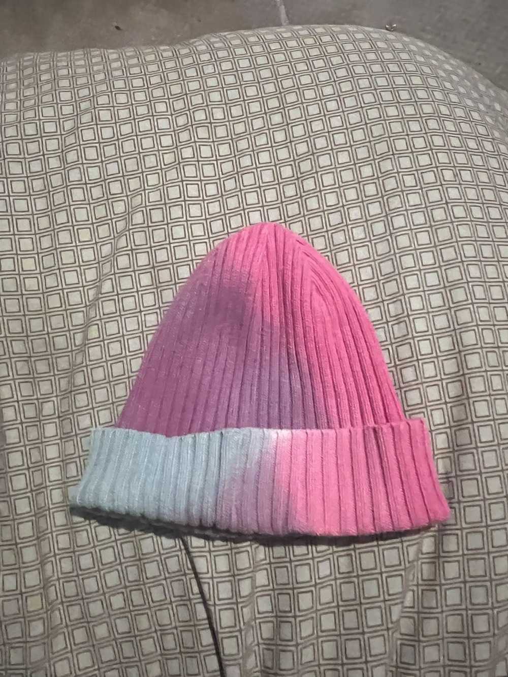 Supreme overdyed beanie pink tie outlet dye