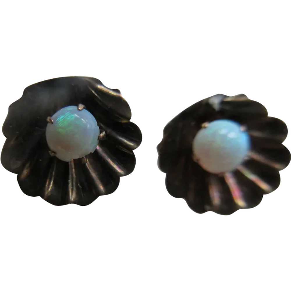 Older Vintage 14K Opal Sea Shell Earrings - image 1