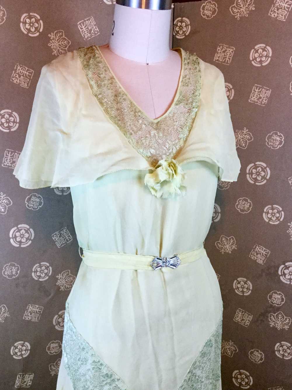 1930s Green Chiffon Day Dress - image 5