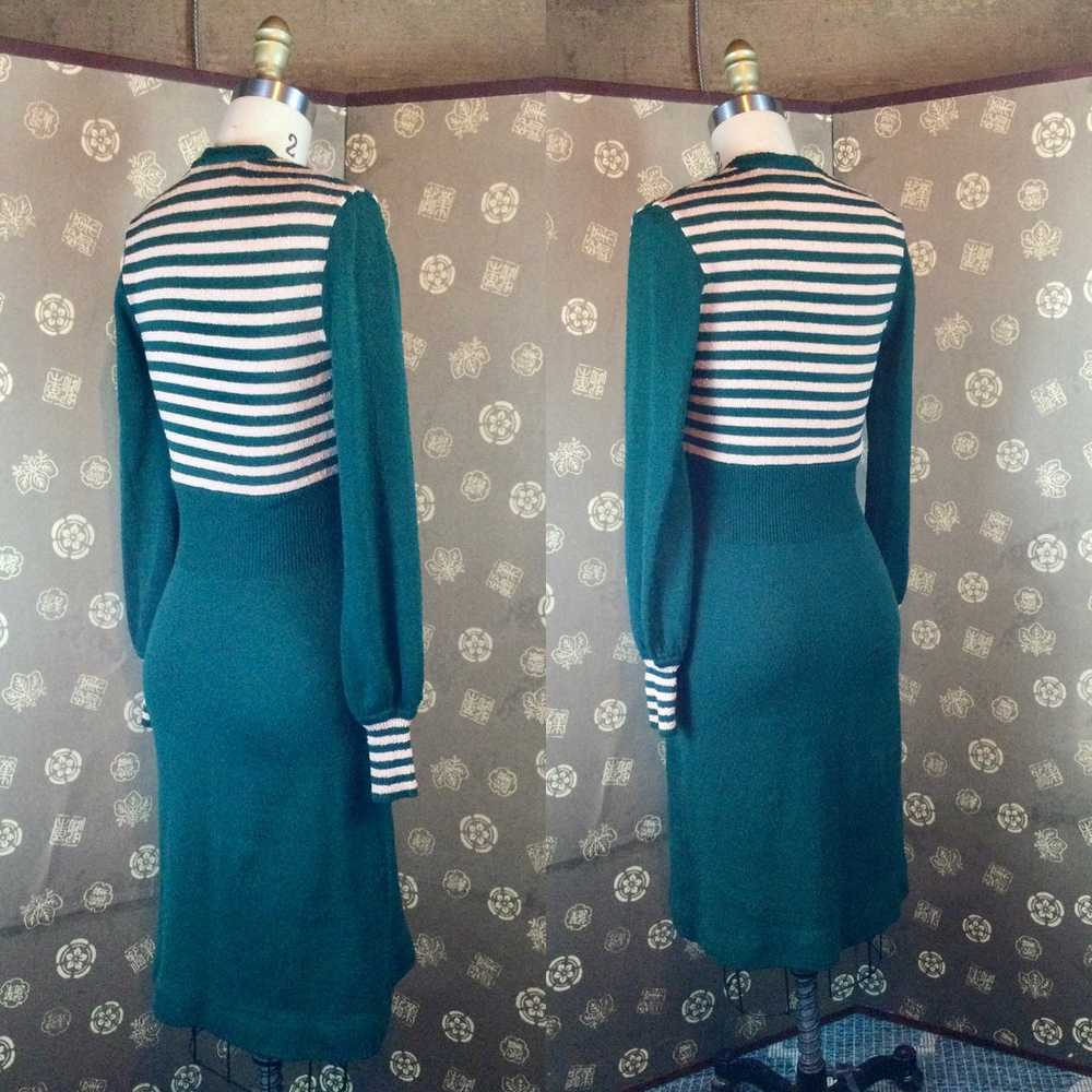 70s does 30s Forest Green Knit Dress - image 5