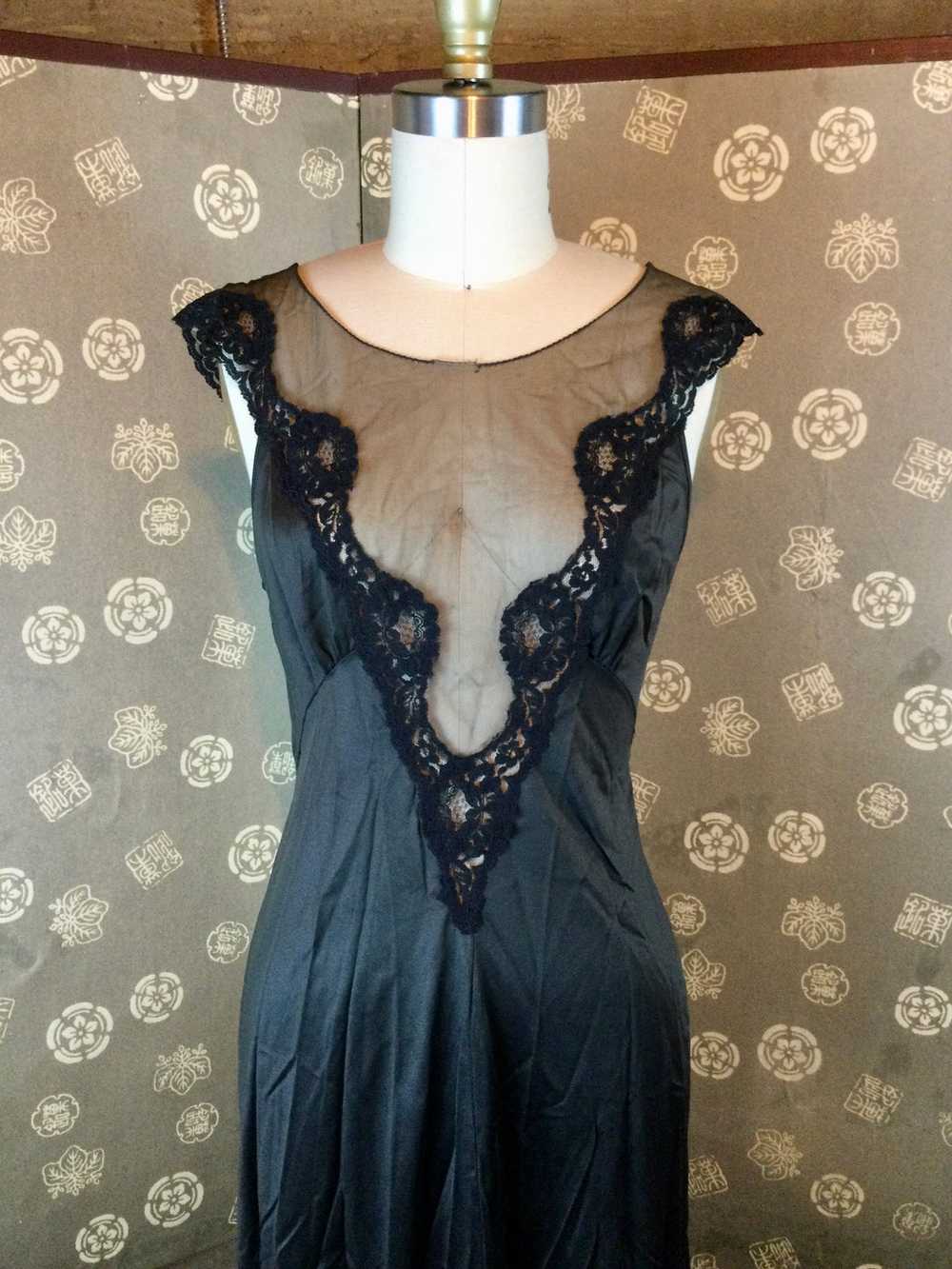 1970s Mesh Neckline Nightgown by Ralph Montenero - image 6