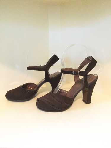 1940s Brown Suede Peeptoe Sandals