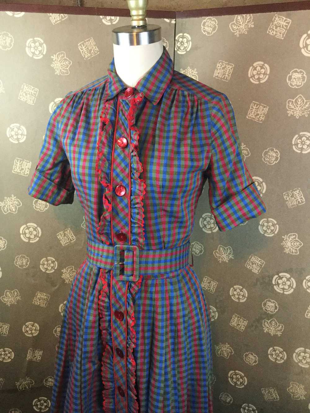 1940s Check Ruffle Front Dress - image 5