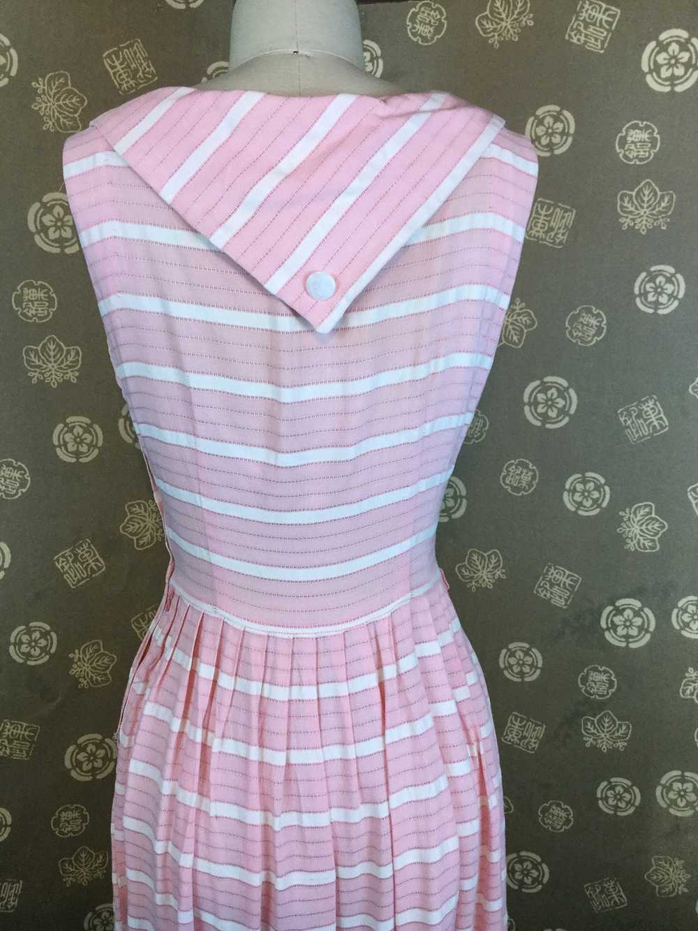 1950s Kerrybrooke Pink and White Striped Dress - image 6