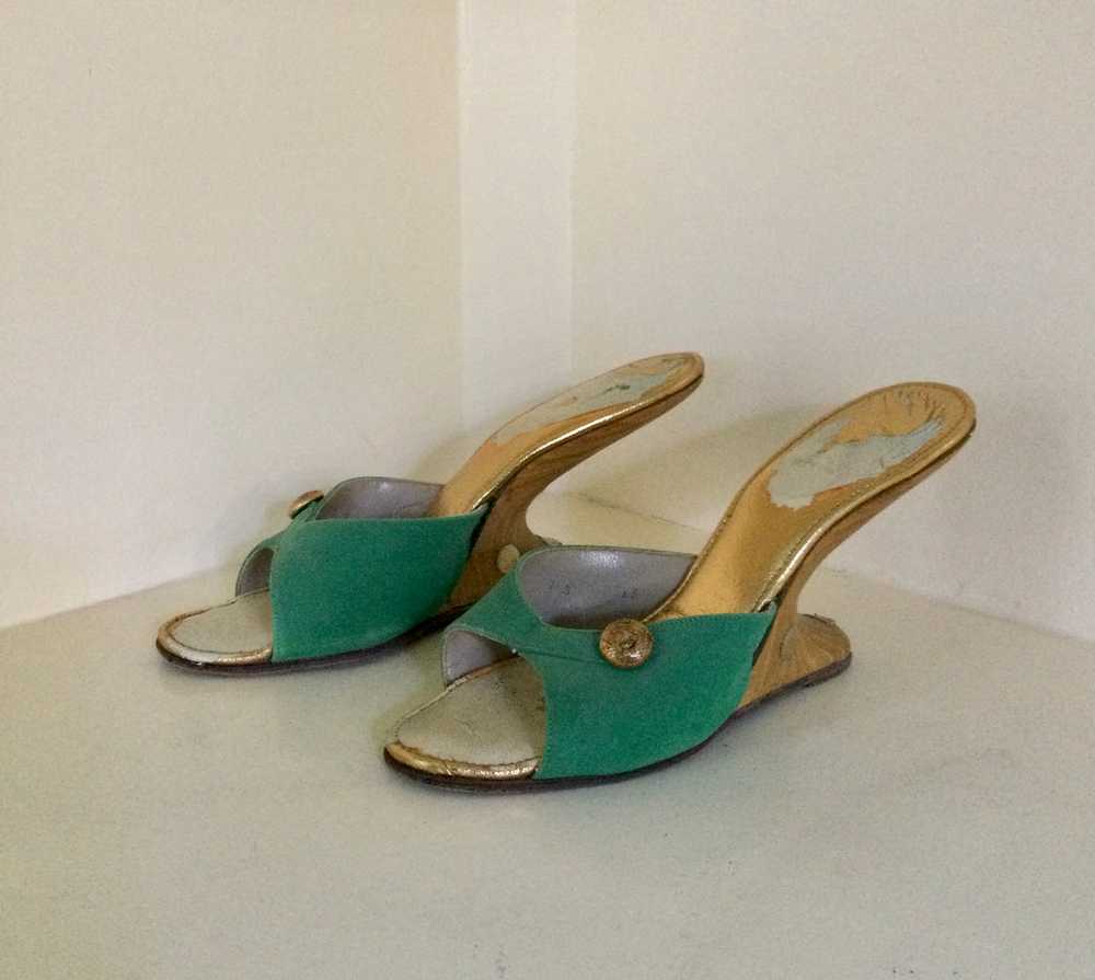 1950s Gold and Green Boomerang Mules - image 3