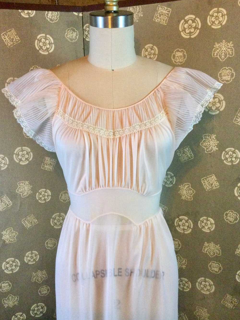 1950s Blush Nightgown by Kayser - image 3