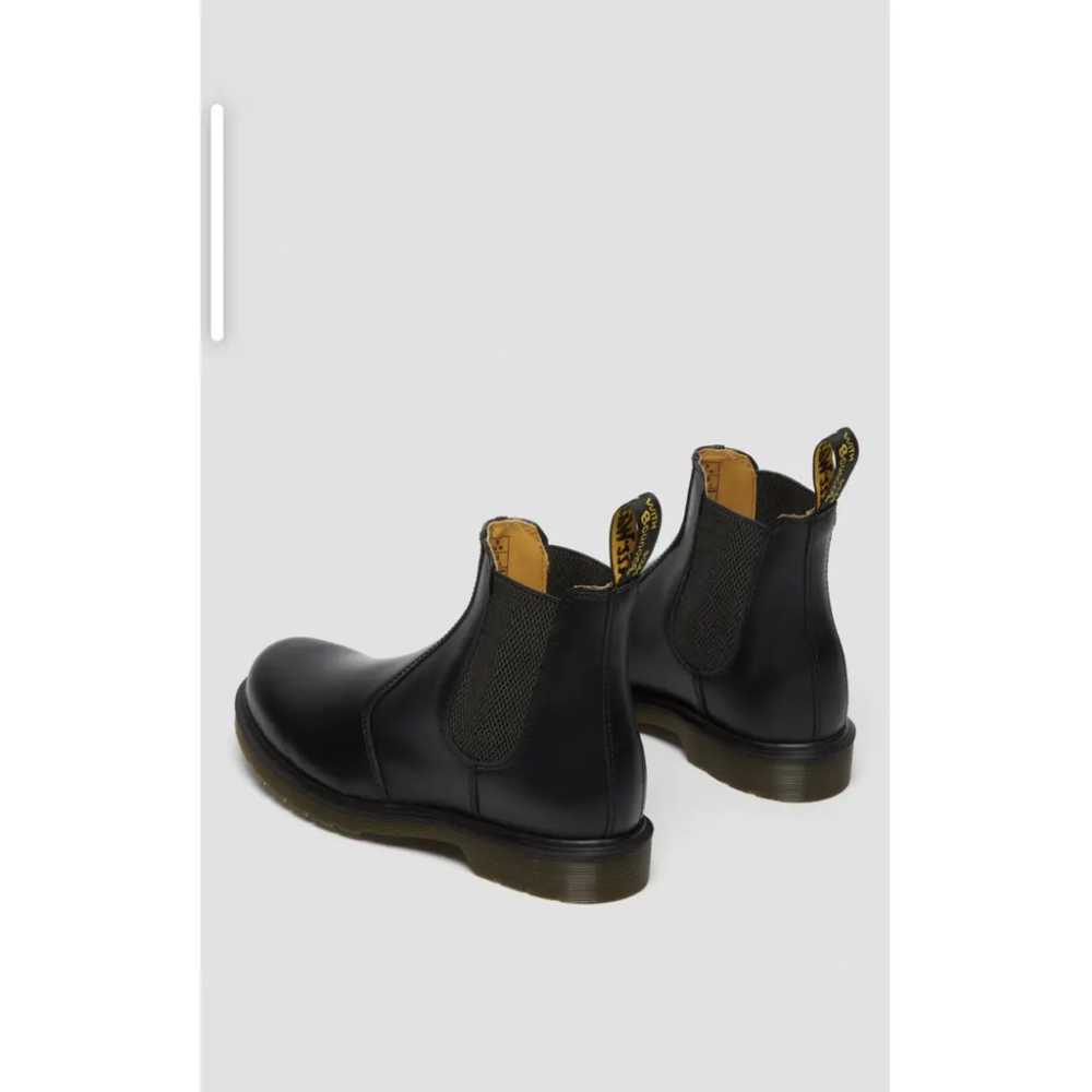 Dr. Martens Chelsea leather boots - image 3