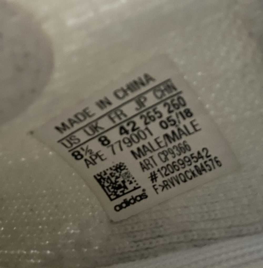 Adidas 8.5 - Yeezy Boost 350 V2 Triple White Mens - image 8