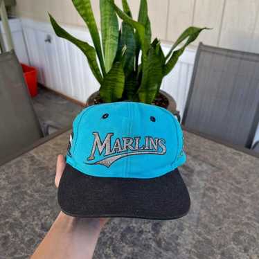 MLB × Trucker Hat Miami Marlins - image 1