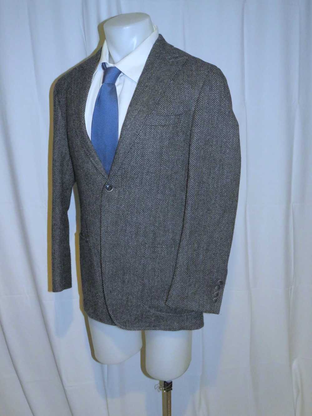 Custom × Hickey Freeman Gray Herringbone Tweed Two Bu… - Gem