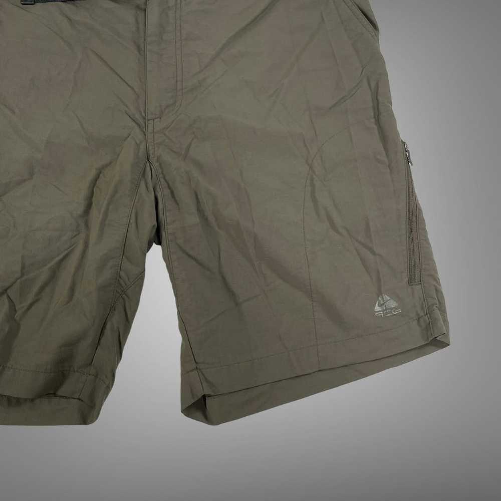 Nike ACG Nike acg cargo shorts - image 3