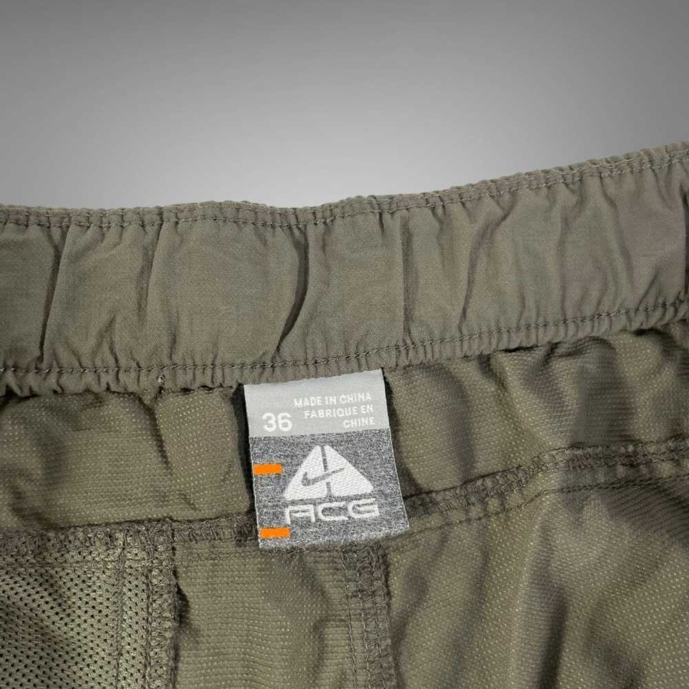 Nike ACG Nike acg cargo shorts - image 5