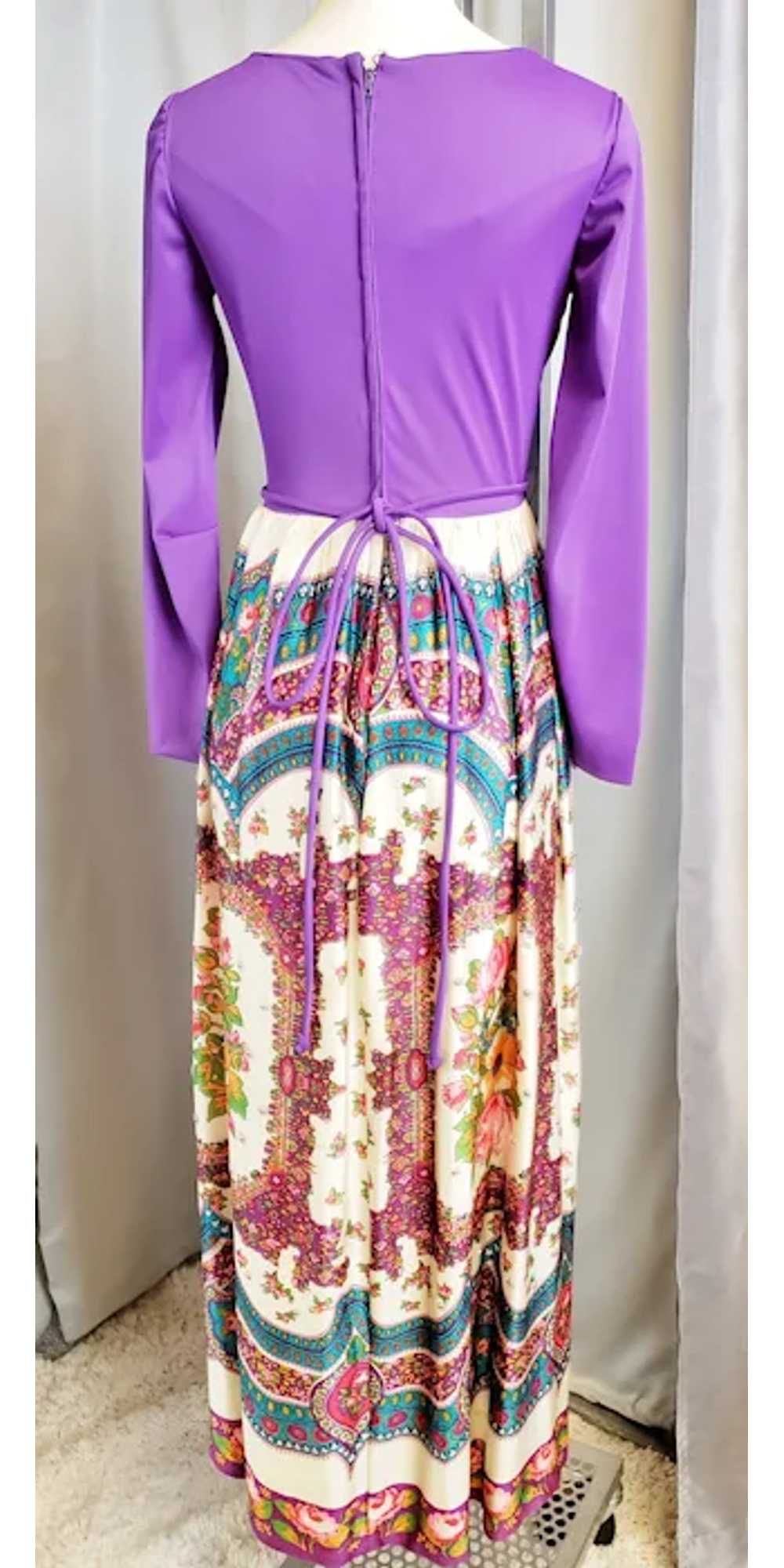 1970's Flower-Power Purple Maxi Dress - image 5