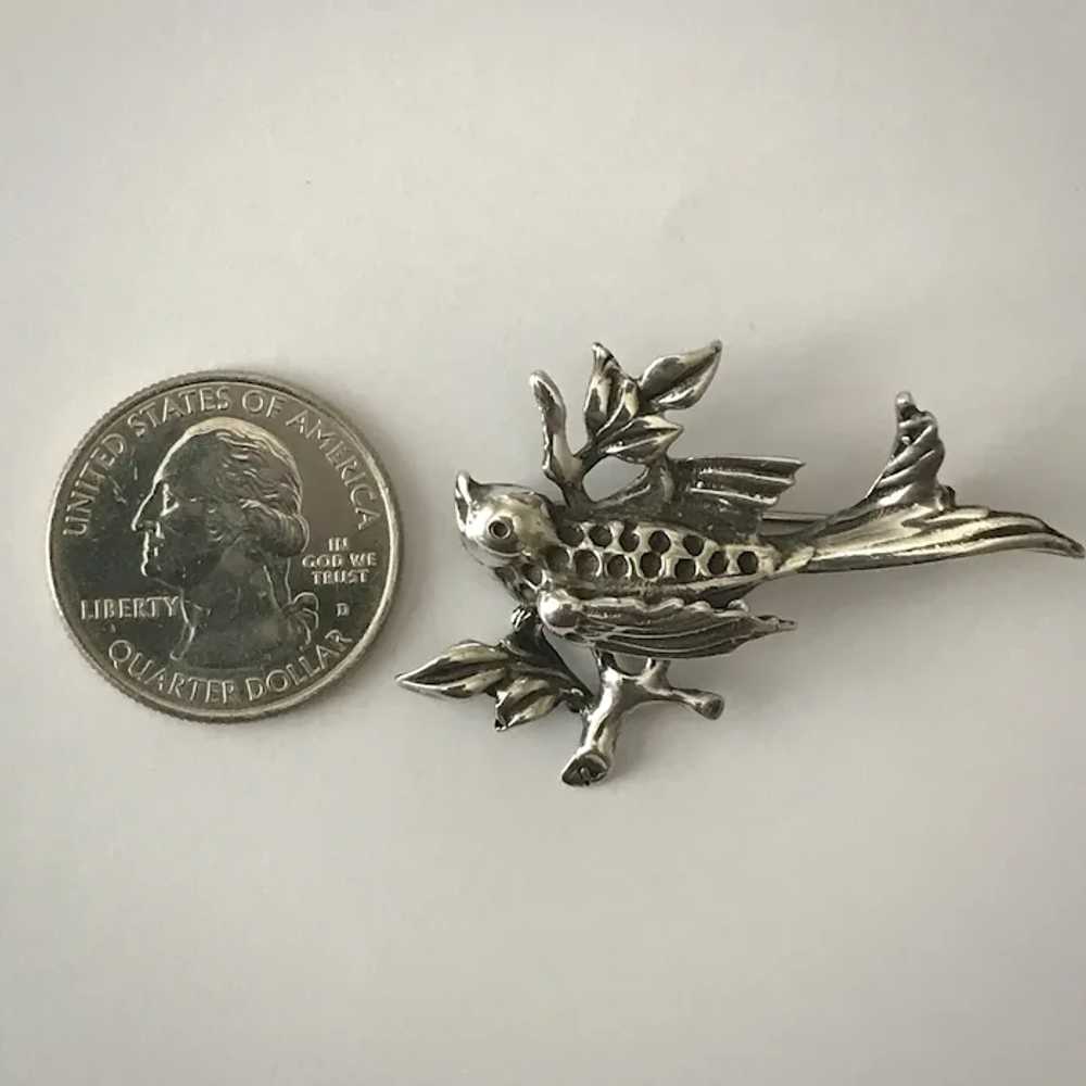 Wonderful! Vintage Sterling Silver Songbird on Br… - image 12